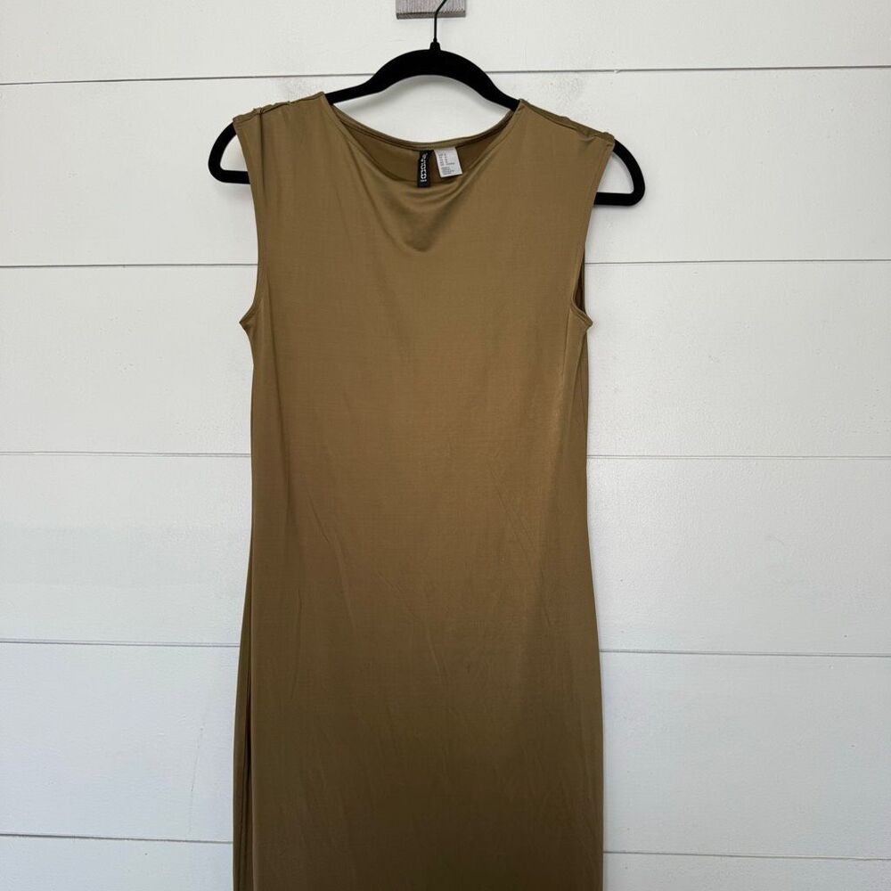 Divided by H&M Women’s Medium Olive Green Maxi Dress